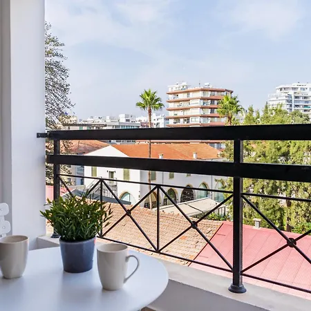 Odin 1-br & Balcony In Apartamento