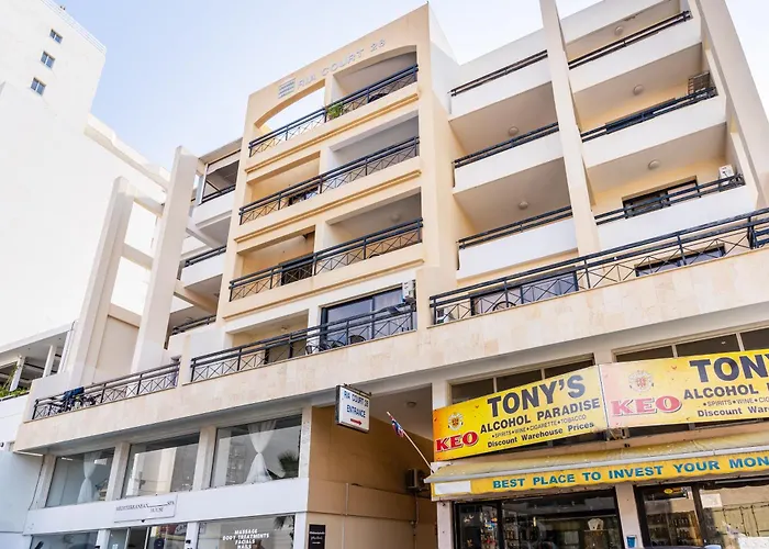 Odin 1-br & Balcony In Apartment Larnaca