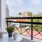 Odin 1-br & Balcony In Apartmán