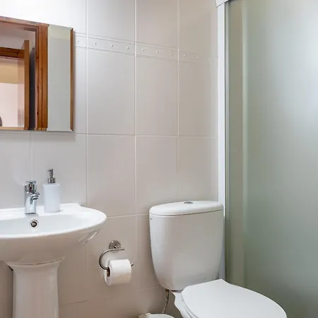 Odin 1-br & Balcony In * Ларнака