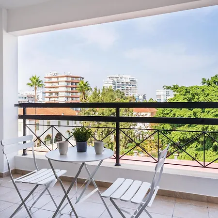 Апартаменти Odin 1-br & Balcony In