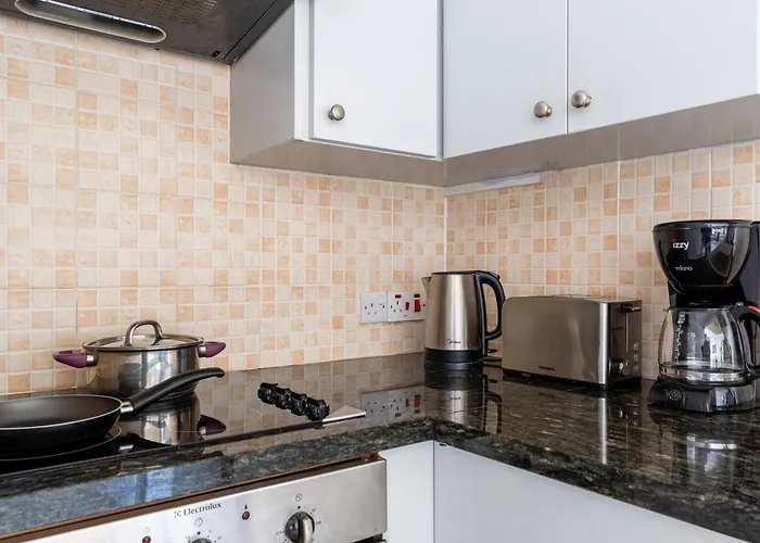 Daire Odin 1-br & Balcony In